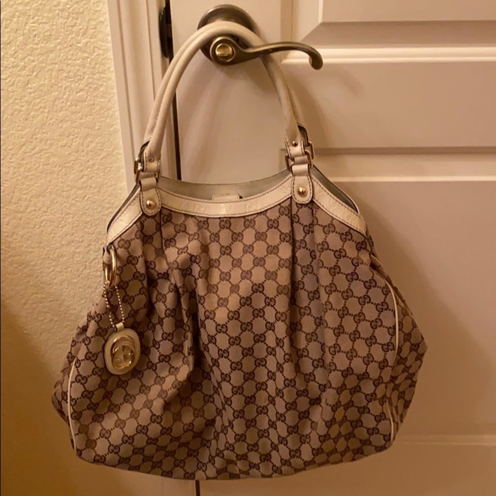 Large Gucci handbag